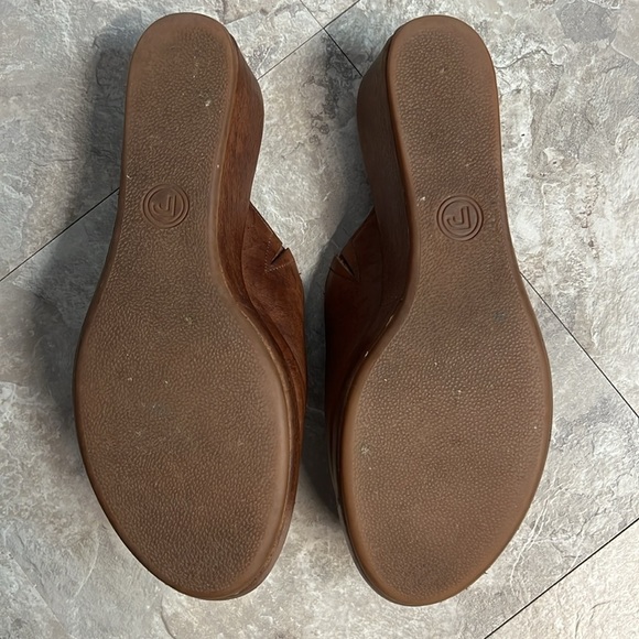 ROCKPORT BROWN LEATHER SIZE 11 WOMENS 3” HEEL SLIDE SANDALS - Picture 13 of 13